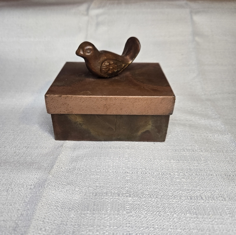 Brass Tone Lidded Trinket Box Bird Boho Decor Vintage Style 4"X4"X2"